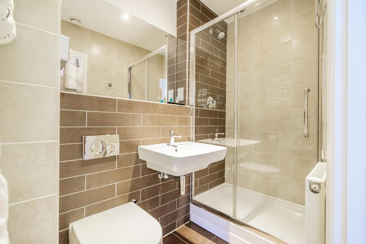 7 Aspire Apartment Йорк Екстериор снимка